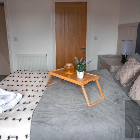 1 Bed House , Free Wifi,Free Parking,Leasure,Business Διαμέρισμα Σουόνσι Εξωτερικό φωτογραφία